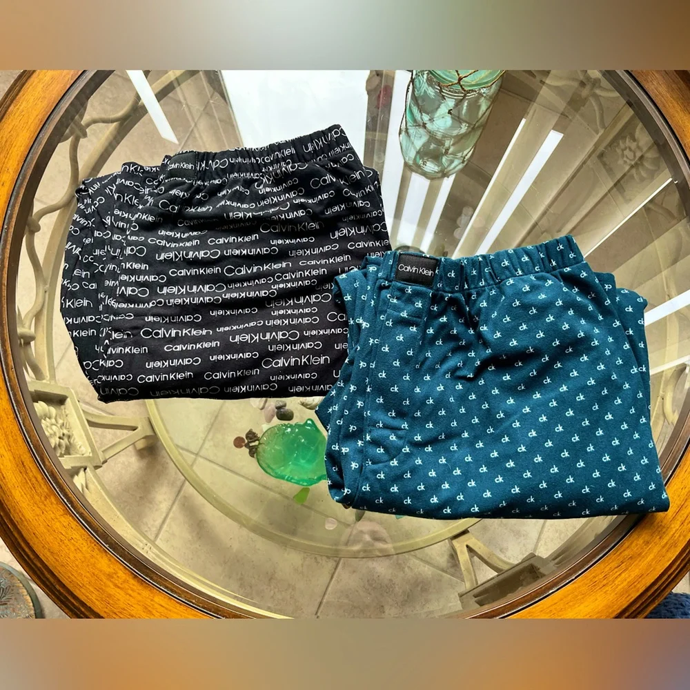 🌀CALVIN KLEIN🌀- 2pc BUNDLE- Two Pairs of Patterned Pajamas Pants, size XL Mens - Picture 1 of 5